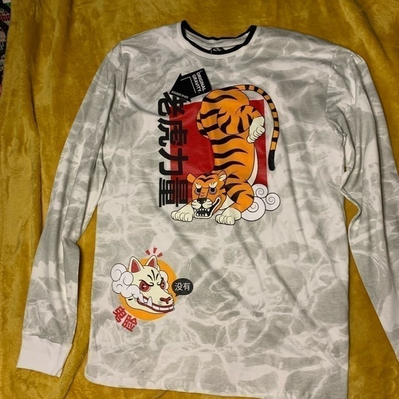 original Gravity Other - Original Gravity Men’s NWT Long Sleeve T-Shirt 'Tiger Motif ' Size L